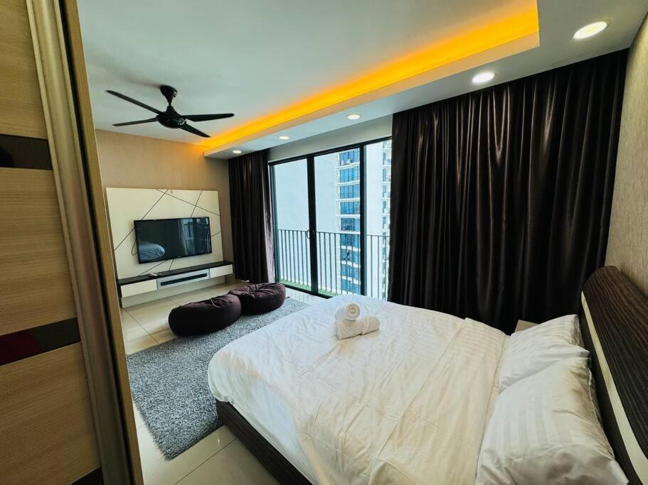 Trefoil Setia Alam By Deurban Apartment *