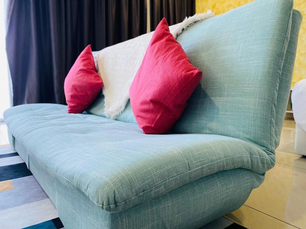 Apartment Trefoil Setia Alam By Deurban