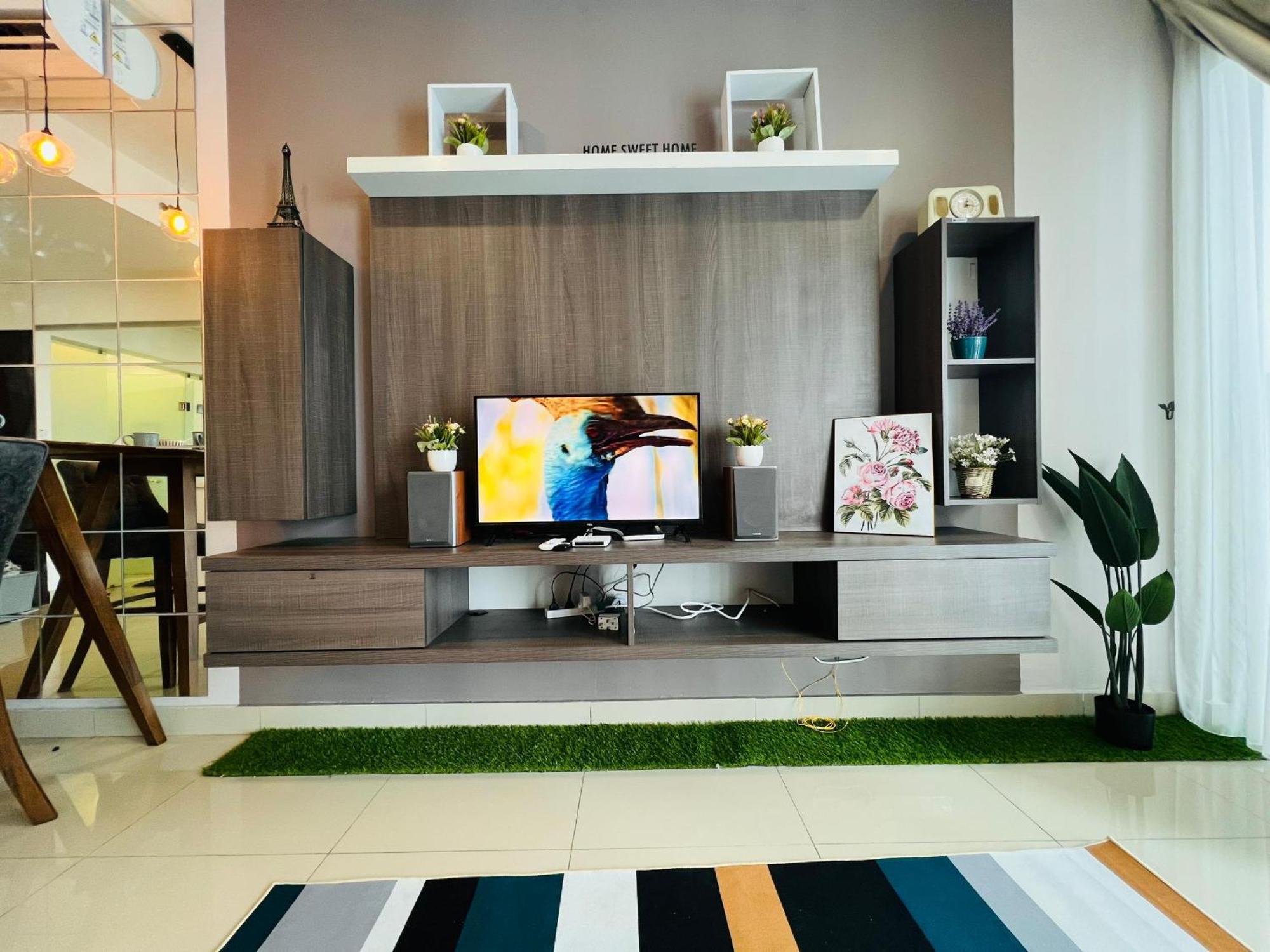 Apartment Trefoil Setia Alam By Deurban *