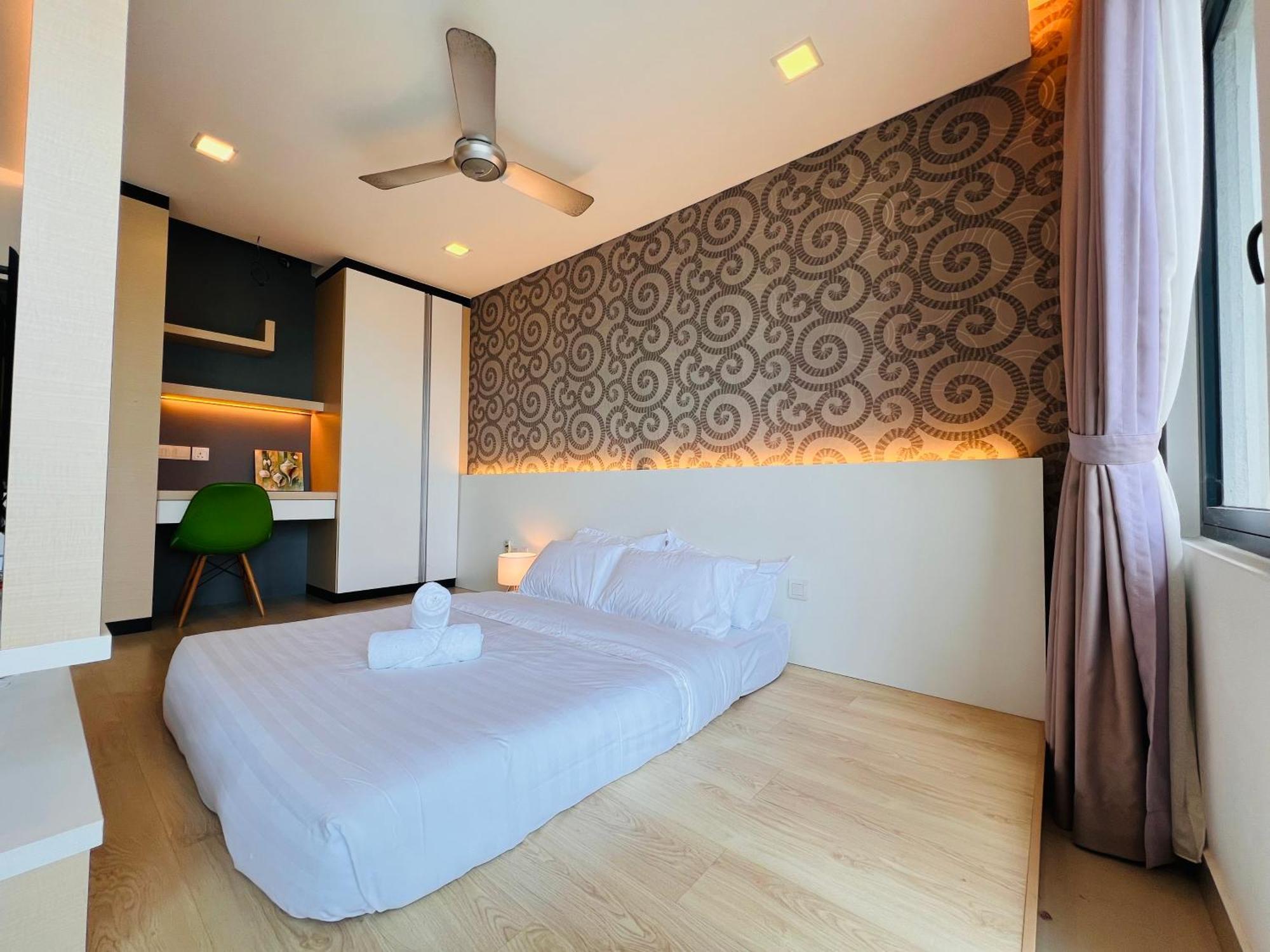 Apartment Trefoil Setia Alam By Deurban